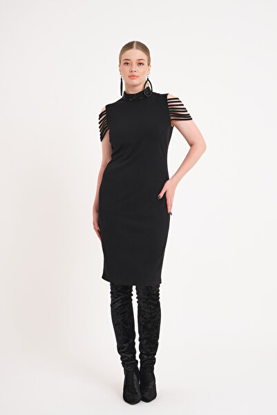 VERDA Вечерна рокля с камъни по яката