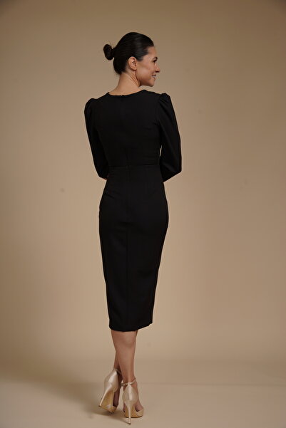 Velinna Rochie midi elegantă, conică, din crep elastic, cu mâneci lungi și crăpătură