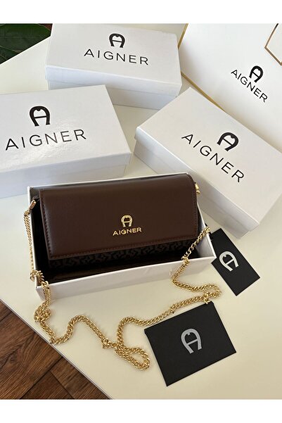 GGGG Bags with their accessories