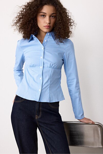 Stradivarius Fitted shirt with underbust seam