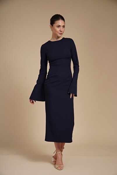 Velinna Elegant tapered midi dress in stretch crepe with bell sleeves and rou...