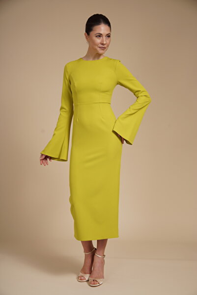 Velinna Rochie midi elegantă, conică, din crep elastic, cu mâneci clopot și d...