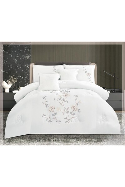 ROSHNA A double embroidered summer bedspread that combines comfort and beauty...