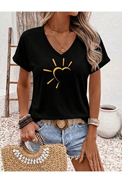 FUFLUNS تي شيرت نسائي كبير الحجم برقبة على شكل حرف V مطبوع عليه قلب شمسي