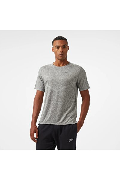 Nike Rise 365 Dri-FIT Короткорукавна футболка для бігу Чоловіча футболка