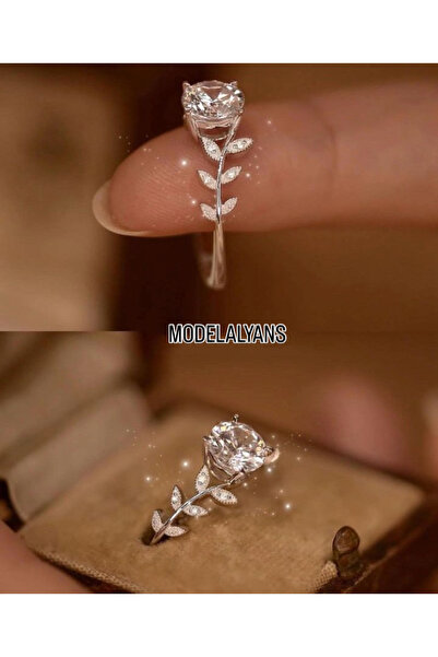 Store Pırlanta Tasarım Çiçek Figürlü orijinal Gümüş Tektaş Işıklı kutusunda