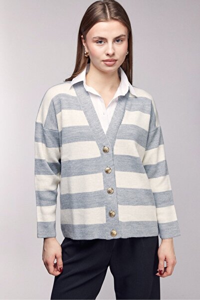Saade Oversized Knitwear Cardigan with a Gray Striped Shirt Look