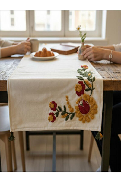 Craft CRAFTSİS Punch İşlemeli Püsküllü Runner