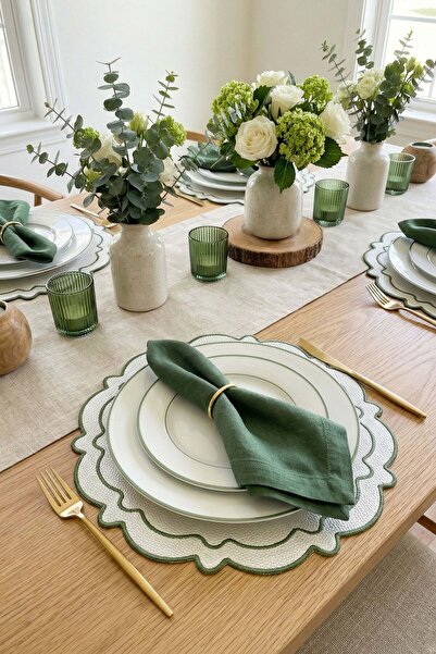 decofav طقم مائدة أمريكي من الجلد الصناعي الأبيض المطرز بتصميم ريبيل إنسي، قط...