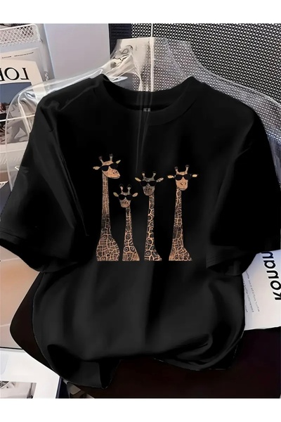 FUFLUNS تي شيرت كبير الحجم بياقة دائرية مطبوع عليه زرافاس