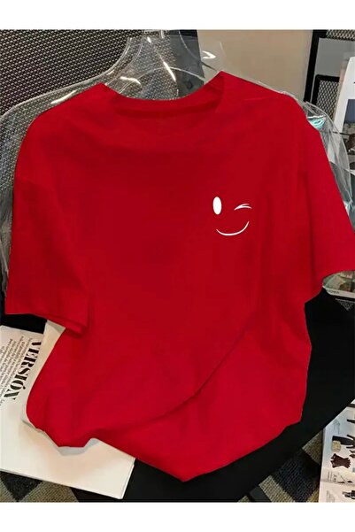 FUFLUNS Oversize Circular Neck T-Shirt with Winking Face Print