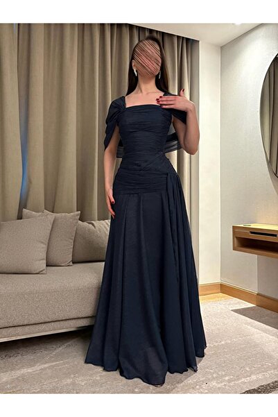 TARFA Material: The dress is made of luxurious chiffon and georgette fabric.
