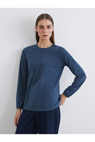 LC Waikiki Μπλούζα με κέντημα με λαιμόκοψη σε μπλε ναυτικό