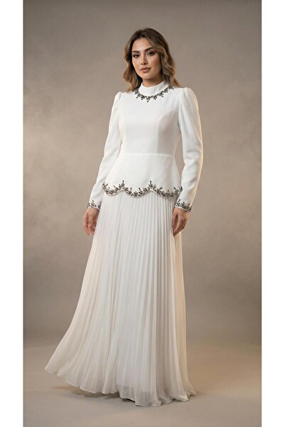 MİSS DİAMOND White Hijab Evening Dress with Crystal Stone Embellishments and ...