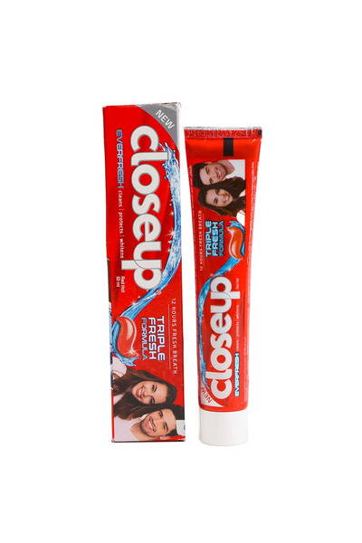 Closeup Antibacterial Triple Fresh Formula Toothpaste Red Hot- 50ml