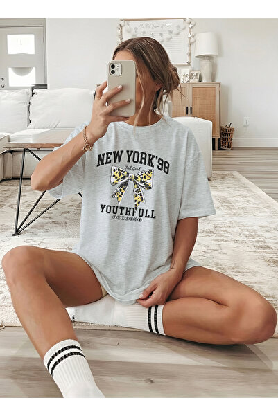 caddekombin Women's Zebra New York Graphic Printed Gray T-Shirt