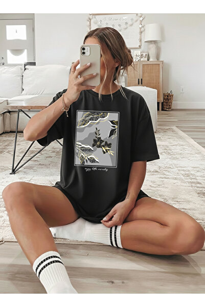 caddekombin Γυναικείο μπλουζάκι με βοτανική εικονογράφηση και γραφικό Β με τύ...