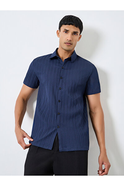 Take Two By Styli Men Navy Blue Solid Textured Short Sleeve Shirt