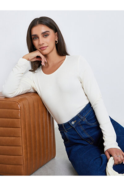 Styli Women Solid Crew Neck Long Sleeve Knit Top