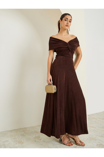 Styli طقم نسائي مكون من بلوزة محبوكة مكشوفة الكتفين وتنورة طويلة