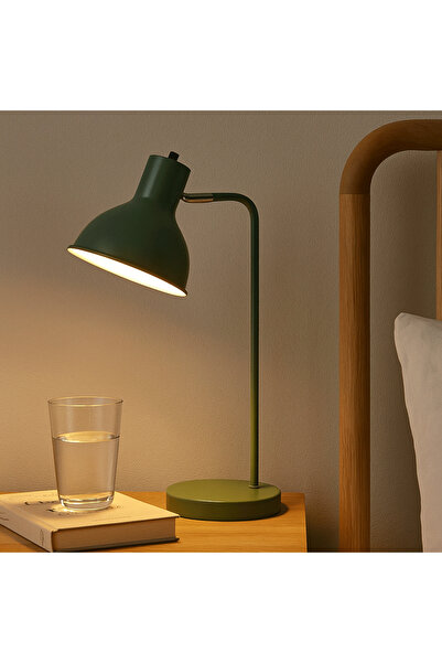 co arma Metal desk lamp – modern design and ideal lighting for work and study