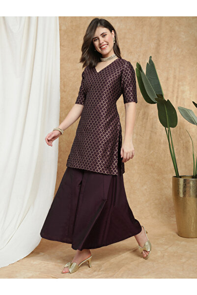 Globus By Styli Women Maroon V-Neck Printed Kurti with Flared Palazzo Set