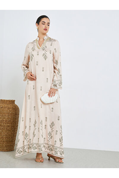 Styli Women Pink Jalabiya with Embroidered Details