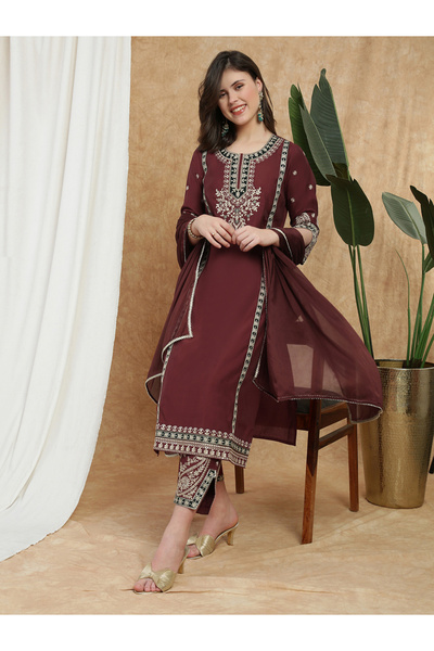Globus By Styli Women Maroon Embroidered Yoke Kurta with Wide Leg Pants and D...