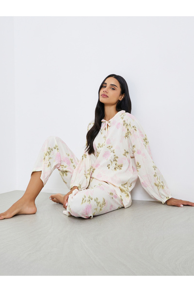 Styli Floral Print Relaxed Fit Top and Pyjama Set