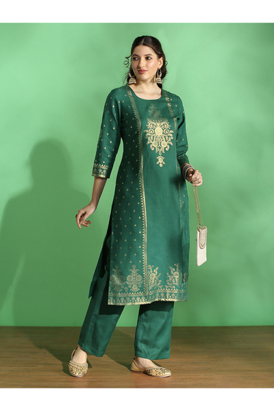 Globus By Styli Women Green Ethnic Foil Print Straight Kurta and Pant Set