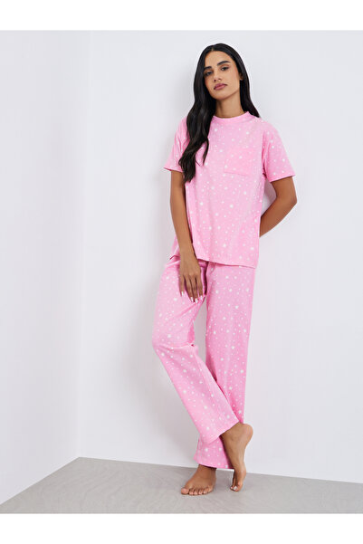 Styli Star Print Round Neck T-Shirt and Pyjama Set