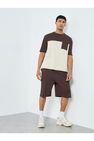 Styli Men Color Block Oversized T-Shirt and Shorts Co-Ords