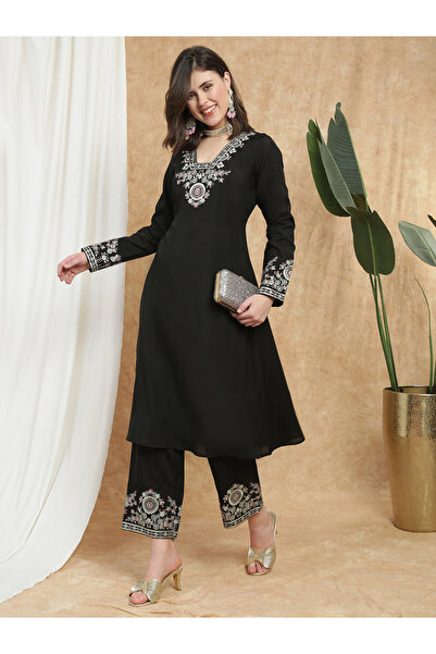 Globus By Styli Women Black Sequin Zari Embroidered Kurta with Pant Set