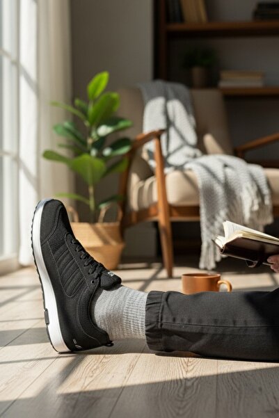 enoch حذاء رياضي كاجوال للرجال من إينوخ بتفاصيل شبكية وخطوط متعددة