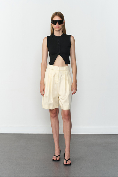 Beyyoglu Pileli Bermuda Şort