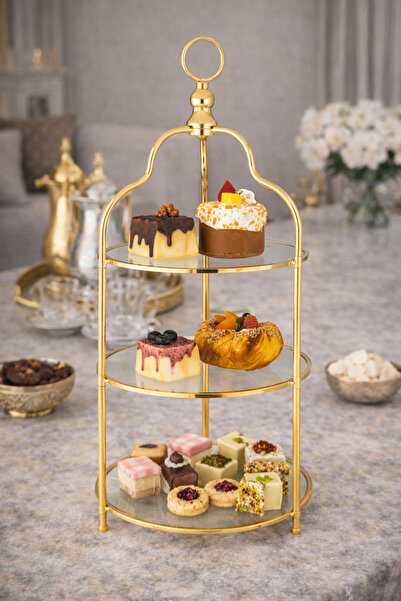 Dania Luxurious gold serving stand ✨ 3 elegant tiers | Size 25 x 68 cm 🍰🤍