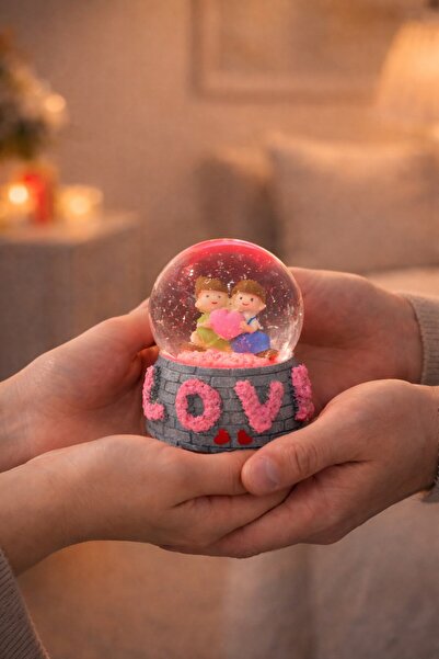 Deco Elit Aşk Temalı Led Işıklı Kar Küresi 9 cm – Romantik & Anlamlı Sevgili ...