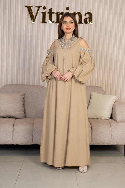 Vitrina Women's long dress with an open-shoulder design and luxurious embroidery