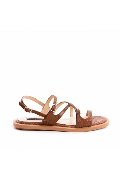 The 5th Element Women's leather sandals without heels Camel Bari