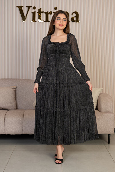 Vitrina Women's long dress with an elegant shimmer and layered cut