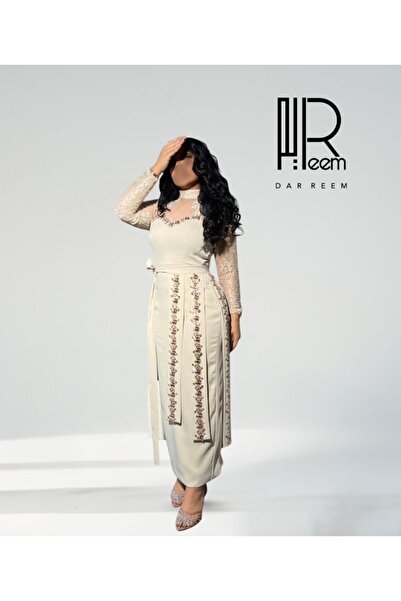 DRM Elegant "Ivory" dress with lace details and hand-beading. Length