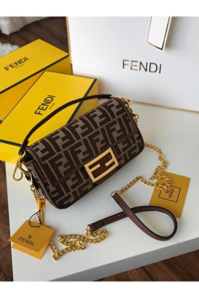 GGGG Bags with their accessories