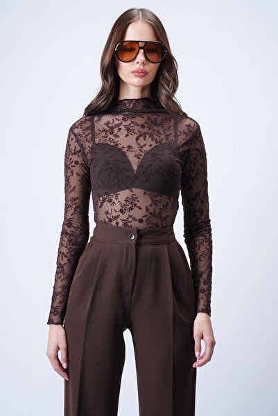 VAGGON Mock Neck Lace Blouse