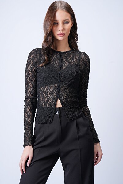 VAGGON Buttoned Lace Blouse