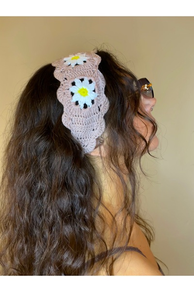 Ra Design store Floral Motif, Rose-Dry Color Striped Hand-Knitted Bandana