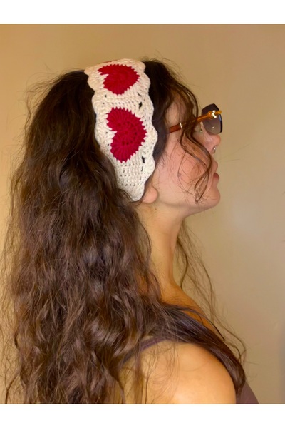 Ra Design store Dusty Pink Hand-Knitted Striped Bandana with Red Heart Motif