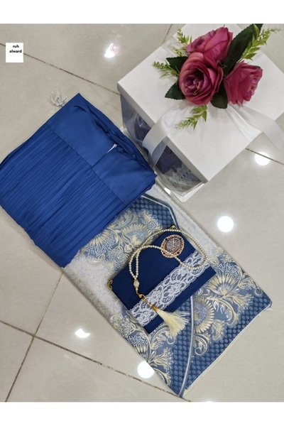 Gernic Women's prayer set 🌹 The set includes a padded prayer rug, a cotton p...