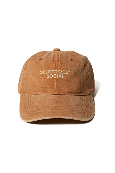 Nome Studio Yazı Nakışlı Hardal Rengi Şapka Pamuk Kumaşlı ve Yazı Nakışlı Şap...