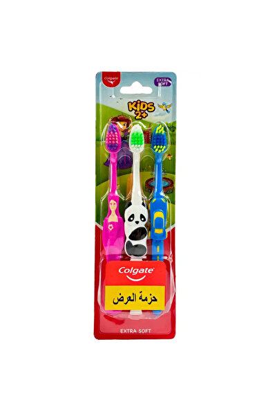 Colgate فرشاة أسنان ناعمة ونظيفة للغاية للأطفال بتصاميم كرتونية جذابة - 3 قطع