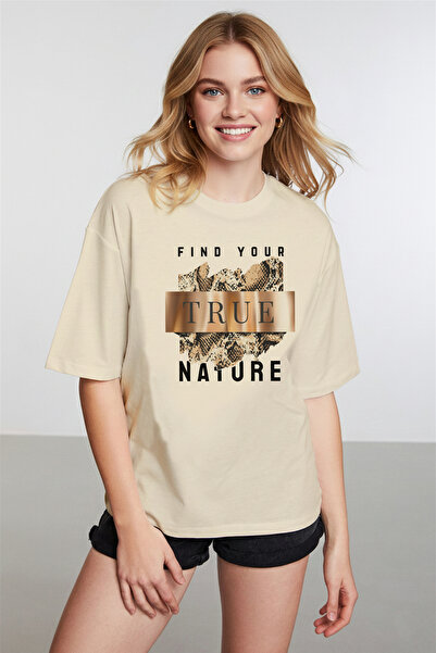 caddekombin تي شيرت نسائي باللون البيج مطبوع عليه شعار Modern Nature Theme